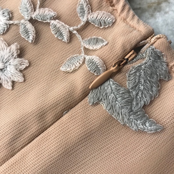 WAYF Oakfield Embroidered Mini Dress - Picture 4 of 14